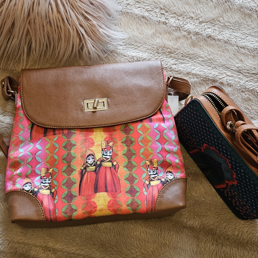 Dressy yet classy bag. Get the other one free (as shown in the pics)